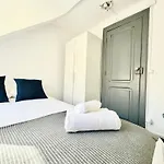 Cost Arroios بيت ضيافة