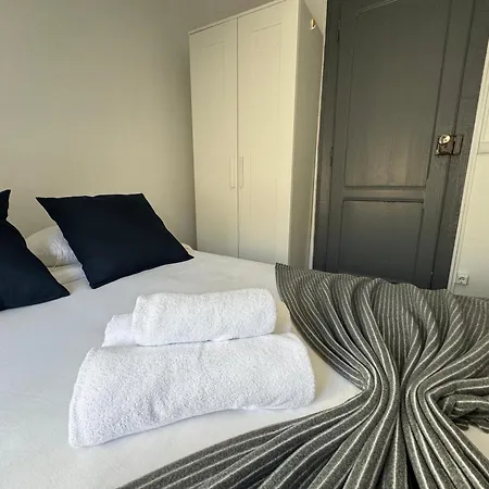 Cost Arroios Guest house Lisbon