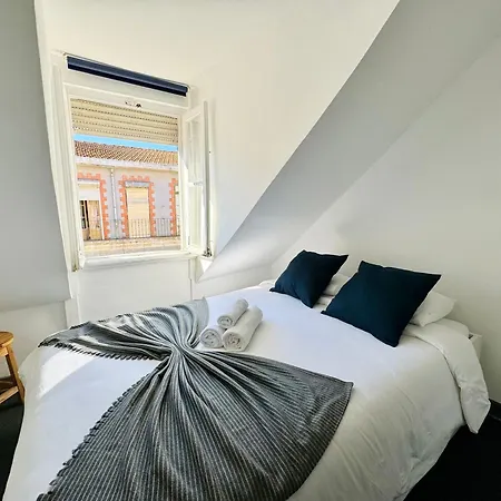 Cost Arroios Guest house Lisbon